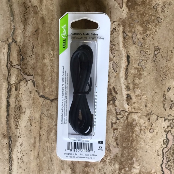 Auxiliary Audio Cable & USB Car Charger - Picture 3 of 4